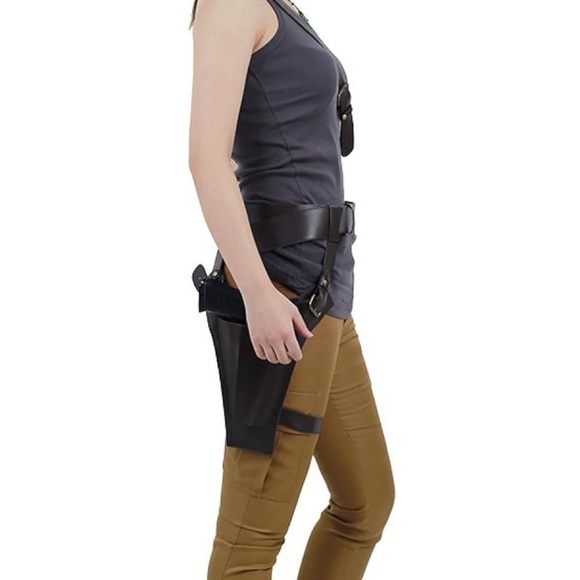 Lara Croft cosplay costume NWOT - Picture 3 of 7